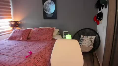 VALENTINA Luna  online show from April 26, 2026, 12:03 pm