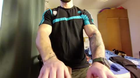 Snapshot of muslejoker chatting on October 6, 2025, 6:44 am musle joker online show from October 6, 2025, 6:44 am