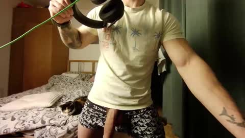 Snapshot of muslejoker chatting on November 11, 2025, 1:22 pm musle joker online show from November 11, 2025, 1:22 pm