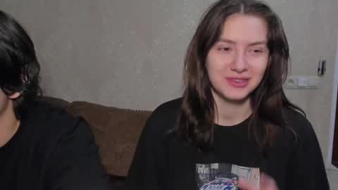 HEY online show from December 2, 2025, 7:09 pm