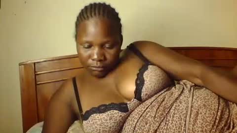 mwekas568403 online show from December 2, 2025, 5:19 pm