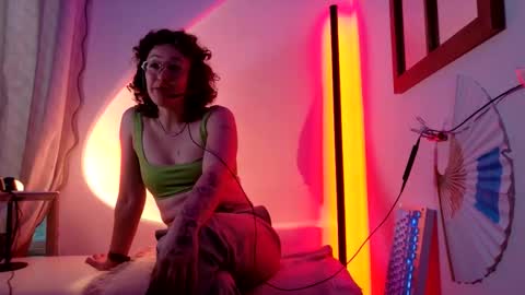 Snapshot of mx_anouk_divine chatting on March 31, 2026, 12:34 am Mx. Anouk Divine online show from March 31, 2026, 12:34 am