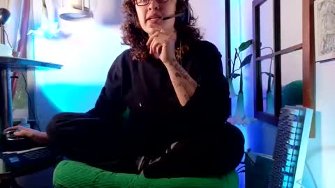 Mx. Anouk Divine online show from May 24, 2026, 4:23 pm