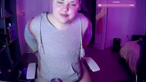 Snapshot of mxgoddex chatting on March 7, 2025, 6:02 am Caidra online show from March 7, 2025, 6:02 am