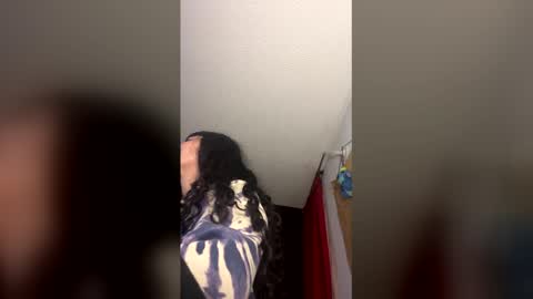 Snapshot of mxlvixje chatting on February 1, 2026, 4:22 am SOFIA online show from February 1, 2026, 4:22 am