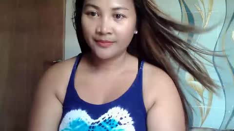 mia online show from April 8, 2026, 5:51 am