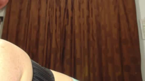     sara      i know you love me xoxox     online show from November 11, 2025, 8:03 am