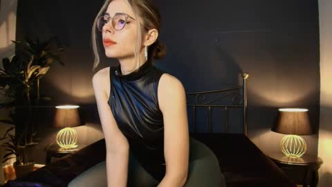 Snapshot of my_maite chatting on September 24, 2025, 12:52 pm Maite online show from September 24, 2025, 12:52 pm