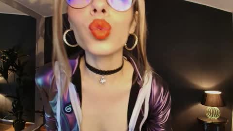 Snapshot of my_maite chatting on September 26, 2025, 1:04 pm Maite online show from September 26, 2025, 1:04 pm