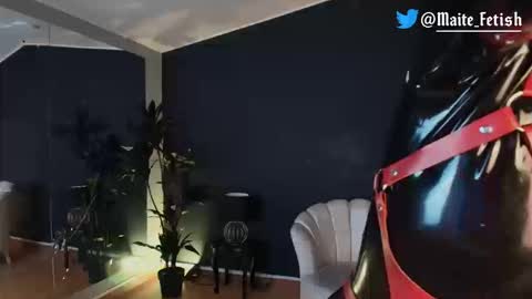 Maite online show from November 15, 2025, 1:18 pm