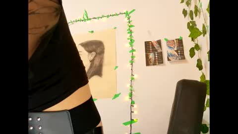 miagosling  NTMU  Dont forget follow me  online show from September 14, 2025, 5:23 pm