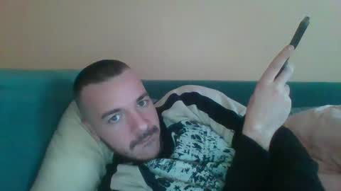seansyee1993 online show from January 25, 2025, 1:52 pm