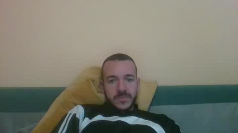 seansyee1993 online show from October 25, 2025, 10:23 am