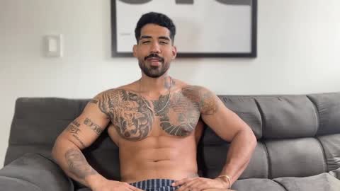 Snapshot of myke_esthetic chatting on January 4, 2025, 7:55 pm Myke esthetic online show from January 4, 2025, 7:55 pm