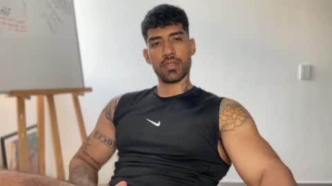 Snapshot of myke_esthetic chatting on February 2, 2025, 10:17 pm Myke esthetic online show from February 2, 2025, 10:17 pm