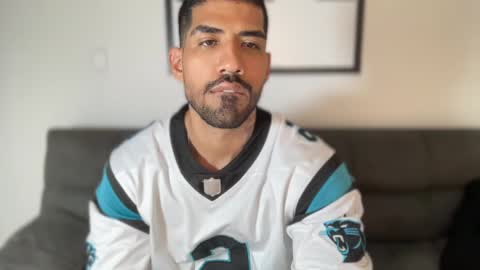 Snapshot of myke_esthetic chatting on February 20, 2025, 3:23 am Myke esthetic online show from February 20, 2025, 3:23 am