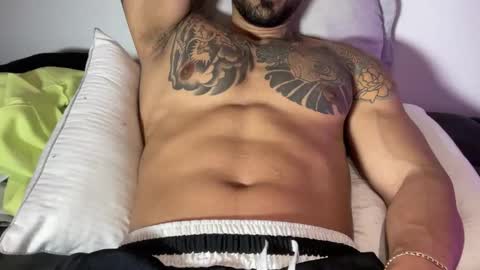 Snapshot of myke_esthetic chatting on October 11, 2025, 8:13 am Myke esthetic online show from October 11, 2025, 8:13 am