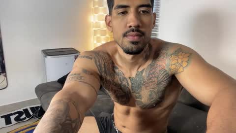 Myke esthetic online show from December 16, 2025, 8:36 pm