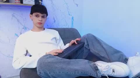 Mykel   online show from December 16, 2025, 2:44 pm