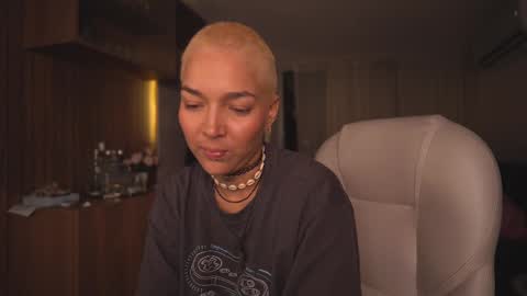 Snapshot of mykinkybunny chatting on February 15, 2025, 12:37 am jacke BUNNY online show from February 15, 2025, 12:37 am