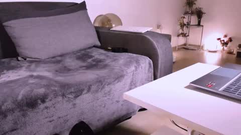 Anda online show from September 9, 2025, 8:41 pm