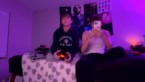 MylesMaxx online show from February 12, 2025, 4:54 am