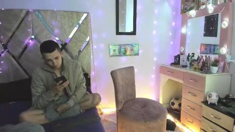 Myluandjack online show from November 24, 2025, 8:58 am