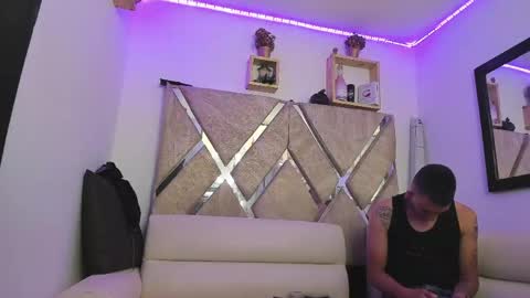 Snapshot of myluandjackhot chatting on May 5, 2026, 1:19 pm Myluandjack online show from May 5, 2026, 1:19 pm