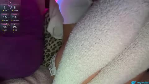 myluvekai online show from December 4, 2025, 5:43 pm