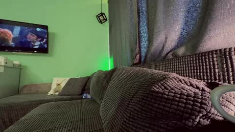 Phoenix online show from April 8, 2026, 7:52 am