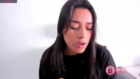 Bella online show from January 10, 2025, 4:20 pm