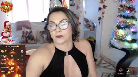 Snapshot of myrnasexxx chatting on December 22, 2024, 10:25 pm Myrna Sessions online show from December 22, 2024, 10:25 pm