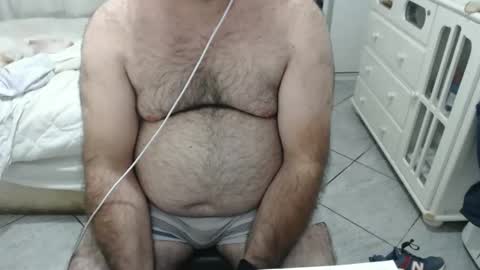 Snapshot of mysterbearmg chatting on November 14, 2025, 1:37 am mysterbearmg online show from November 14, 2025, 1:37 am