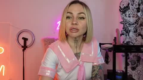 mysterious_twist online show from April 5, 2026, 1:52 pm