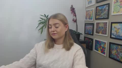 Erica online show from October 27, 2025, 8:40 am