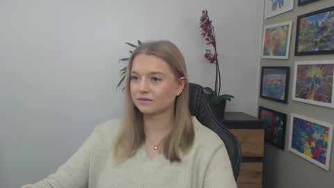 Erica online show from January 14, 2026, 10:32 am