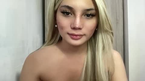 UR GIRL NEXTDOOR online show from May 13, 2026, 7:00 pm