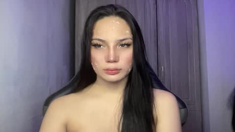 UR GIRL NEXTDOOR online show from May 17, 2026, 11:39 am