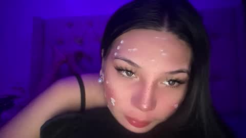 UR GIRL NEXTDOOR online show from May 21, 2026, 11:06 am