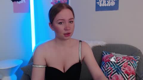 Snapshot of mystic_barbie chatting on November 15, 2025, 11:54 pm Barbie online show from November 15, 2025, 11:54 pm