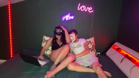 Snapshot of mystic_glow chatting on November 9, 2025, 11:36 pm Mystic Glow online show from November 9, 2025, 11:36 pm