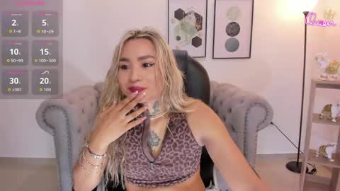 mystic_nova_ online show from May 22, 2026, 11:27 am