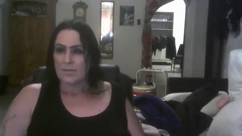 Snapshot of mysticsofthenight chatting on November 12, 2025, 12:55 am Autumn online show from November 12, 2025, 12:55 am