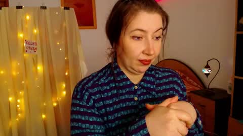 Snapshot of mystydew chatting on March 13, 2026, 11:39 am MystyDew online show from March 13, 2026, 11:39 am