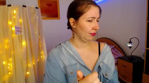 Snapshot of mystydew chatting on March 25, 2026, 11:38 am MystyDew online show from March 25, 2026, 11:38 am