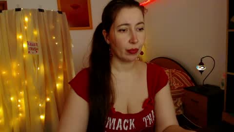 Snapshot of mystydew chatting on April 15, 2026, 11:39 am MystyDew online show from April 15, 2026, 11:39 am