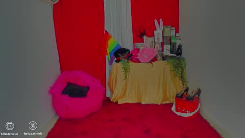   IG belladanielab online show from December 14, 2025, 10:31 am