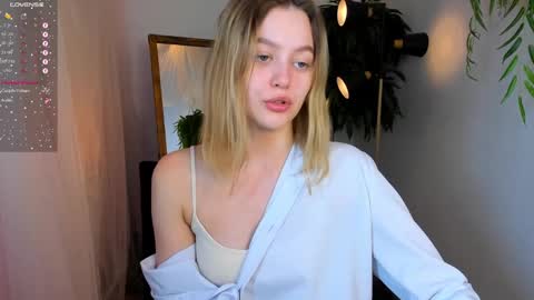 Eva  online show from January 24, 2025, 2:08 pm