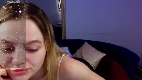 Eva  online show from January 25, 2025, 12:16 pm