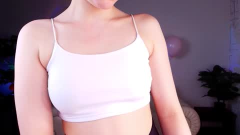 Snapshot of n0_nude chatting on February 15, 2026, 7:51 am Eva online show from February 15, 2026, 7:51 am